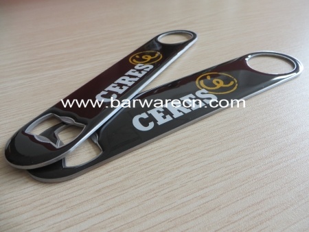 gepersonaliseerde metalen bar flesopener met epoxylogo 